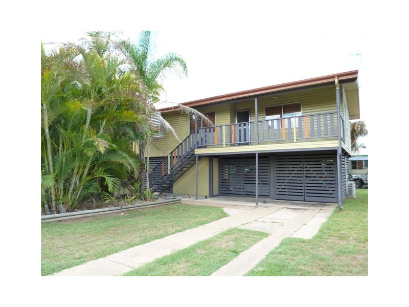 20 YEATES CRESCENT, Dysart QLD 4745
