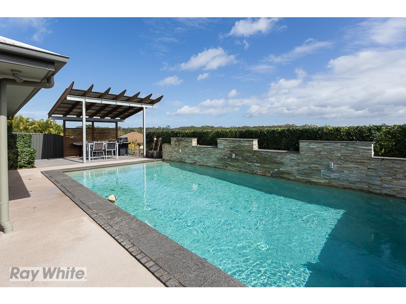 37 Bedarra Street, Redland Bay QLD 4165