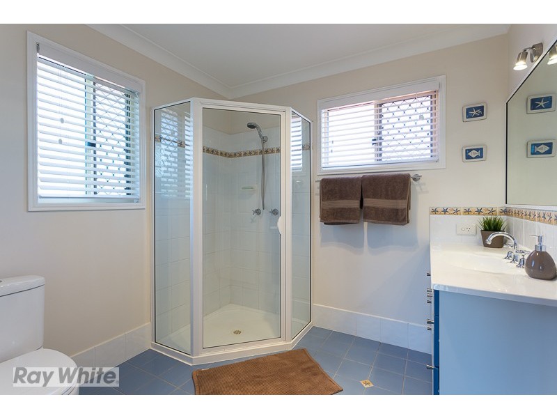 11 Bayswater Drive, Victoria Point QLD 4165