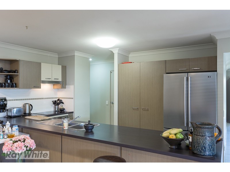 59 Azure Avenue, Redland Bay QLD 4165