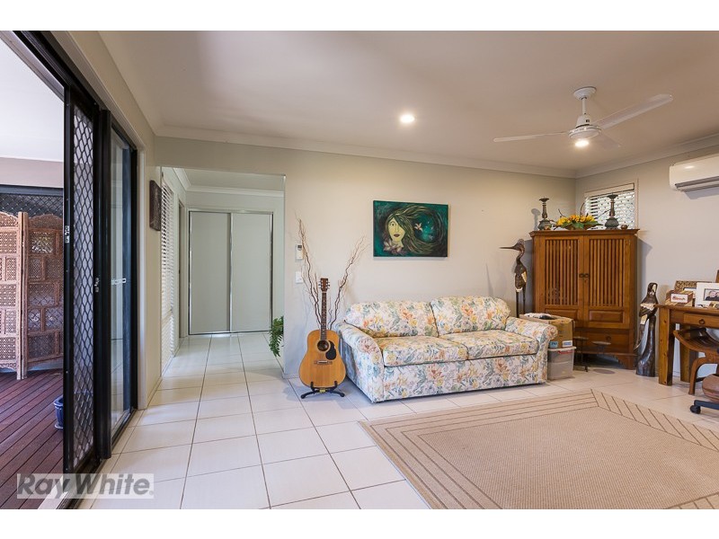 59 Azure Avenue, Redland Bay QLD 4165
