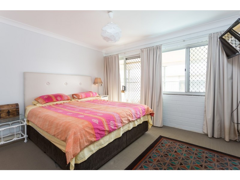 27 Wilkie Street, Redland Bay QLD 4165