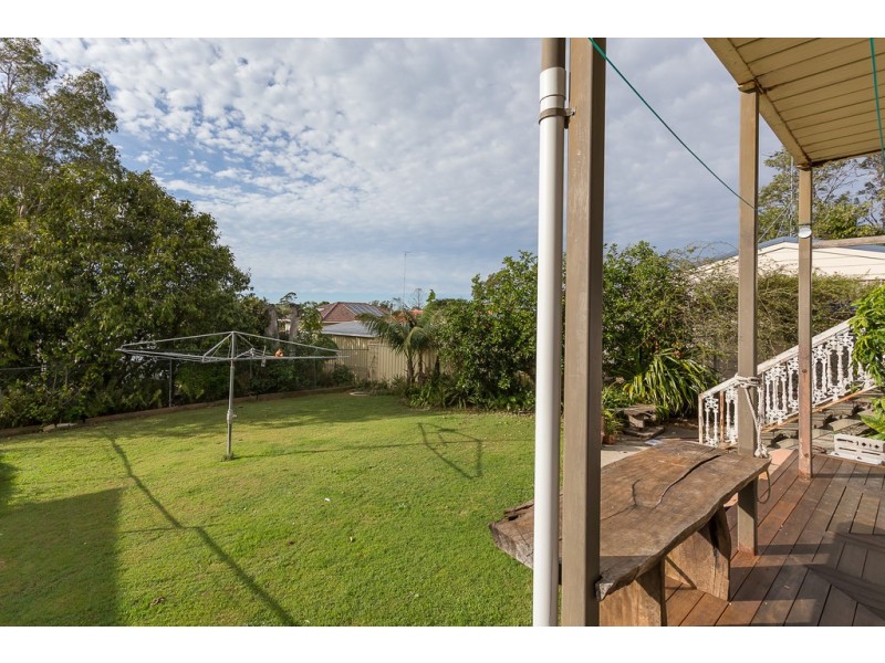 27 Wilkie Street, Redland Bay QLD 4165