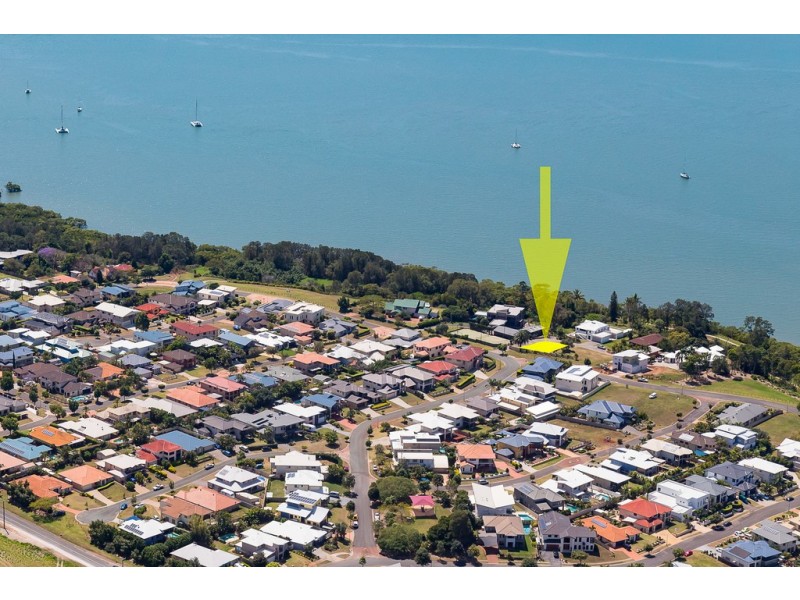 30 Wilson Esplanade, Redland Bay QLD 4165