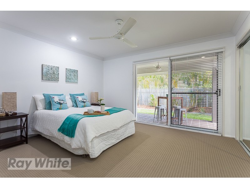 61 Azure Avenue, Redland Bay QLD 4165
