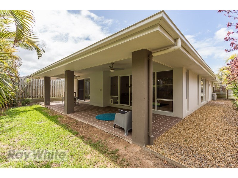 61 Azure Avenue, Redland Bay QLD 4165