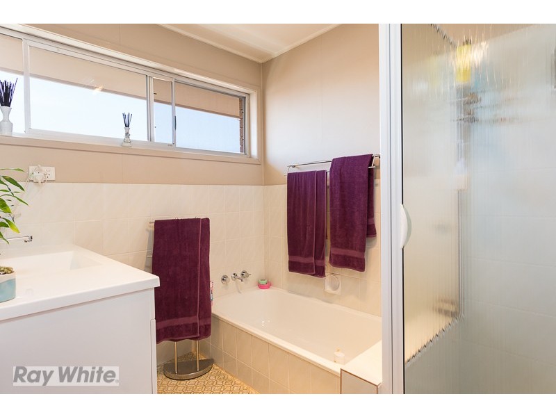 34 Base Street, Victoria Point QLD 4165