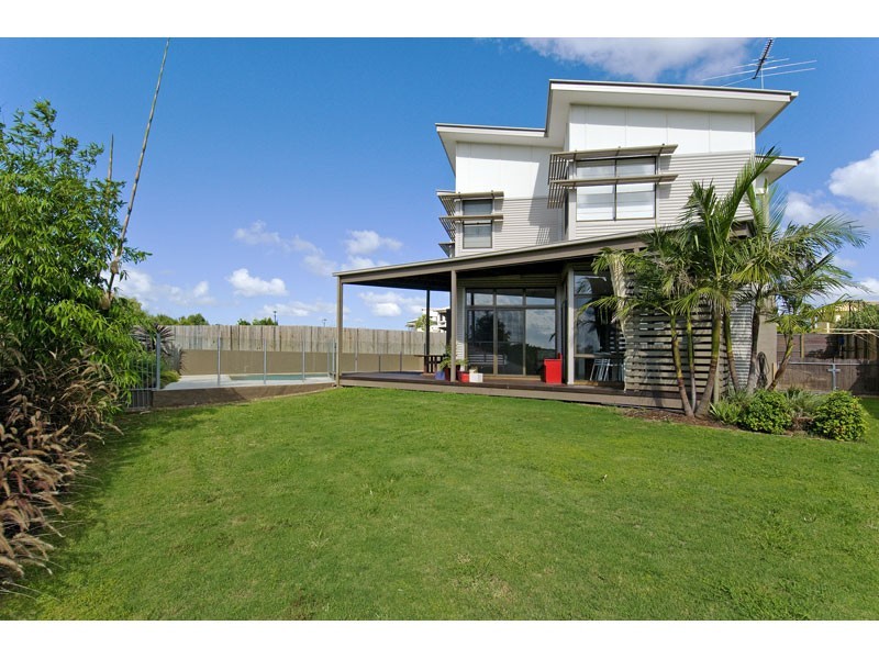 31 Bedarra Street, Redland Bay QLD 4165