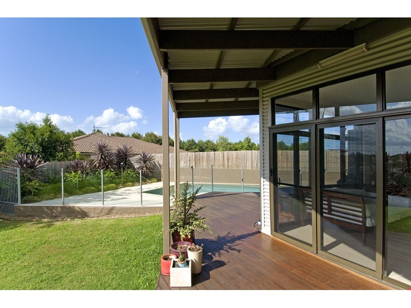 31 Bedarra Street, Redland Bay QLD 4165