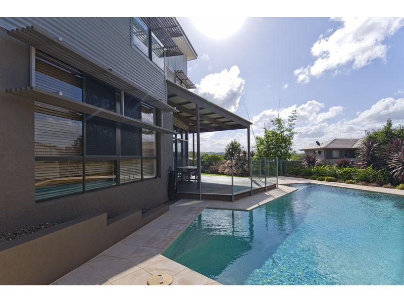 31 Bedarra Street, Redland Bay QLD 4165