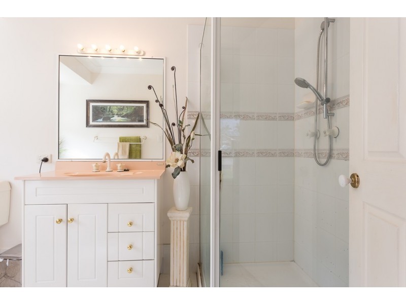 12 Darren Close, Victoria Point QLD 4165