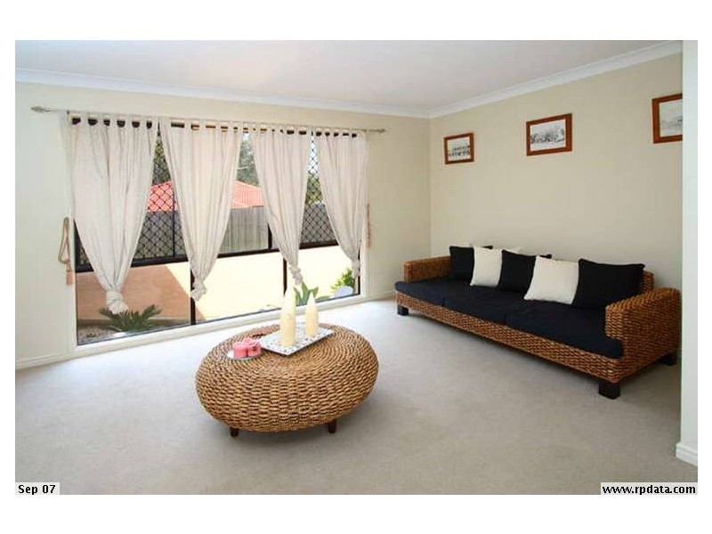 27 Caswell Crescent, Redland Bay QLD 4165