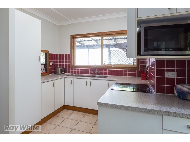 12 Base Street, Victoria Point QLD 4165
