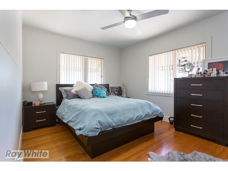 12 Base Street, Victoria Point QLD 4165