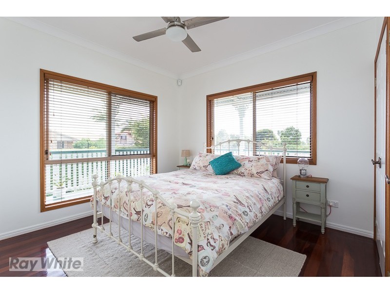 64 Riesling Street, Thornlands QLD 4164