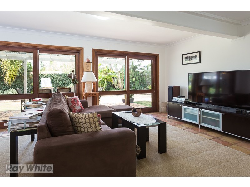 64 Riesling Street, Thornlands QLD 4164