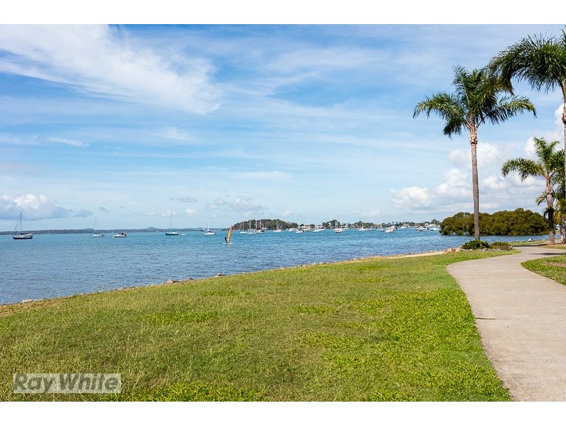 1 Bayswater Drive, Victoria Point QLD 4165