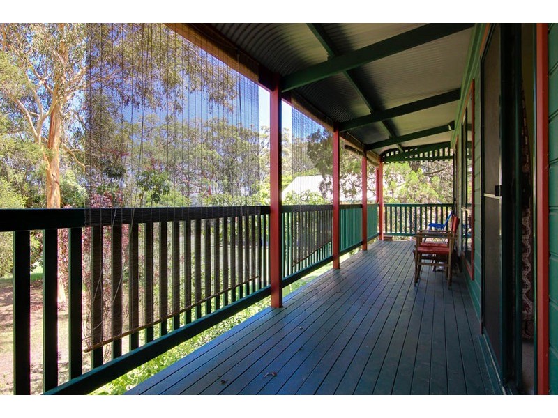 4 Pandanus Street, Coochiemudlo Island QLD 4184