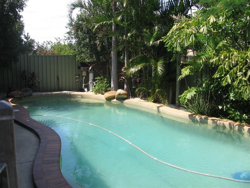 1 Fryar Street, Victoria Point QLD 4165