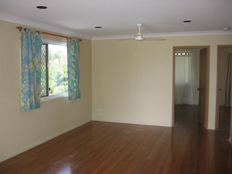1 Fryar Street, Victoria Point QLD 4165