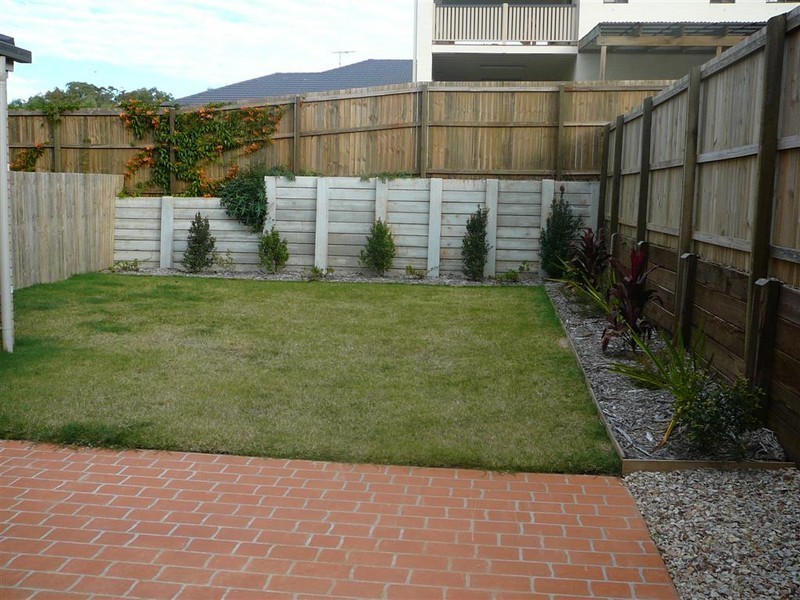 2/239 Queen St, Cleveland QLD 4163