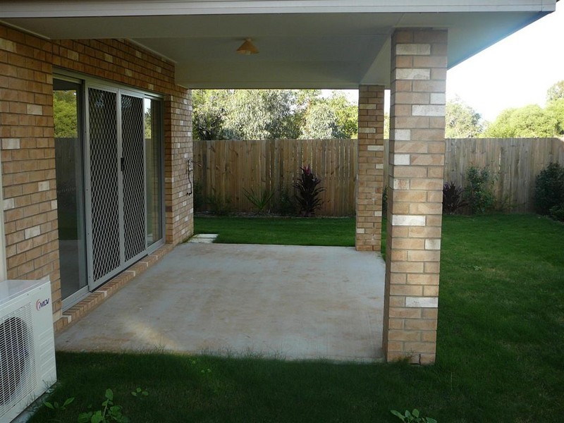 2/239 Queen St, Cleveland QLD 4163