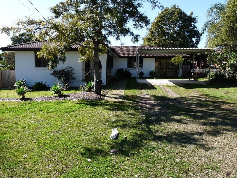 11 Micheal, Redland Bay QLD 4165