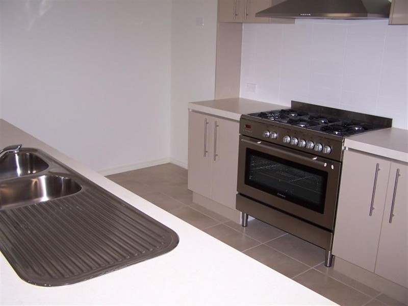 1 Parklane Road, Victoria Point QLD 4165