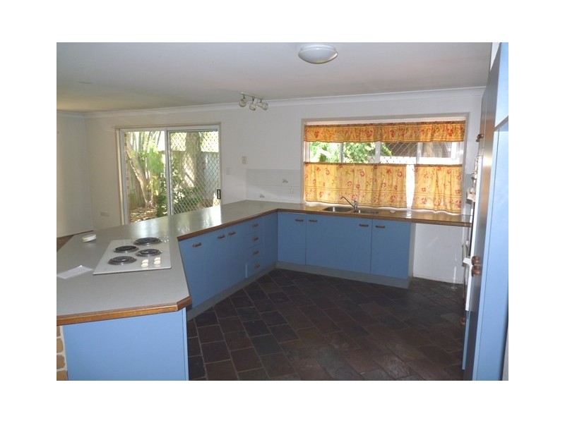 6 Camelia Court, Victoria Point QLD 4165
