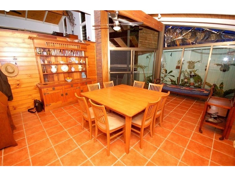160 Pioneer Rd, Sheldon QLD 4157