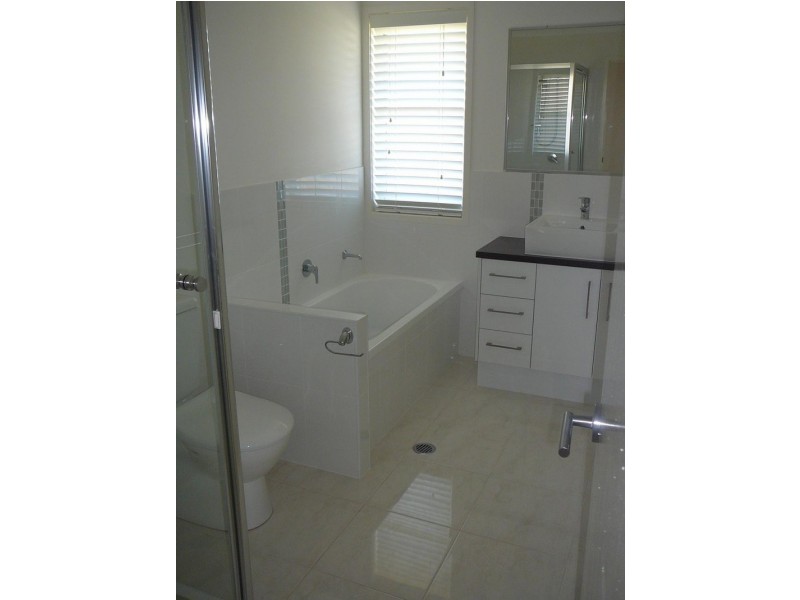 259 Colburn Ave, Victoria Point QLD 4165