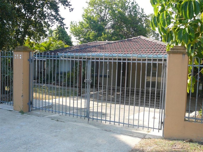 16 Magnolia Pde, Victoria Point QLD 4165