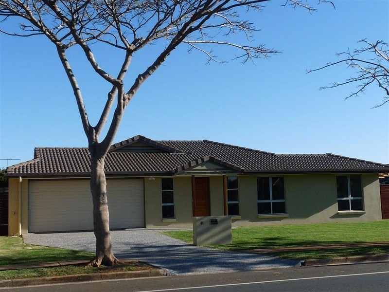 261 Colburn Ave, Victoria Point QLD 4165