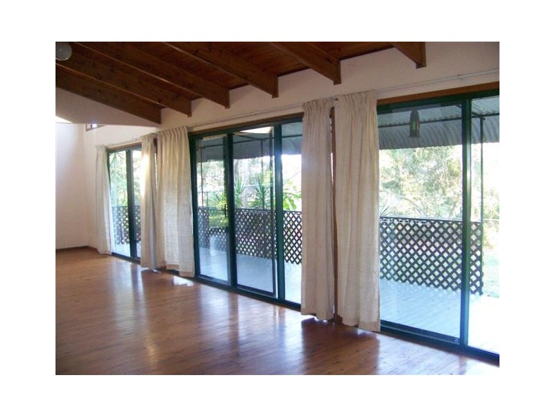 30 Pear Street, Redland Bay QLD 4165