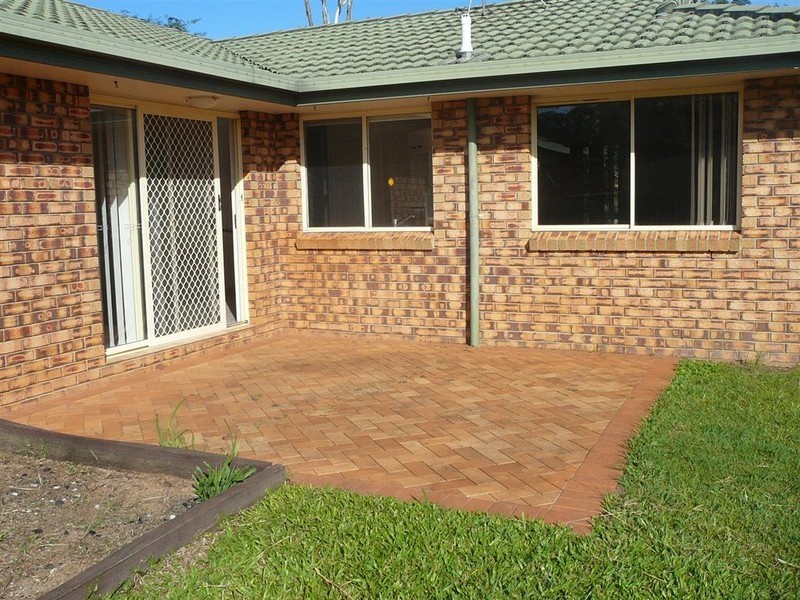 13 Montrose Street, Redland Bay QLD 4165