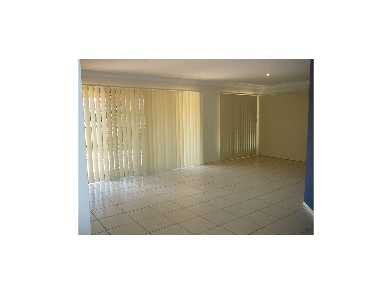 11 Keirnan Street, Redland Bay QLD 4165