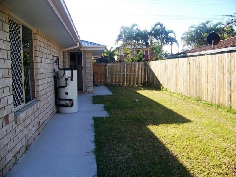 27 Rusbrook Street, Redland Bay QLD 4165