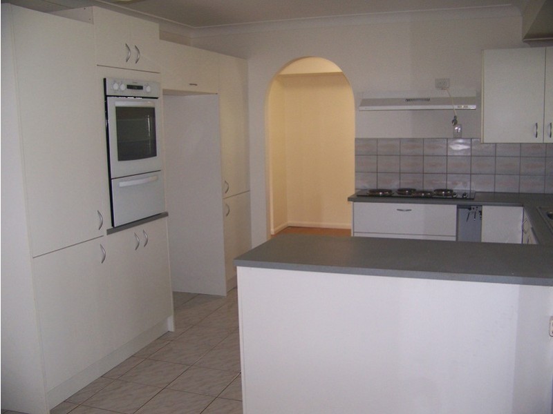 11 Chestnut Crescent, Victoria Point QLD 4165