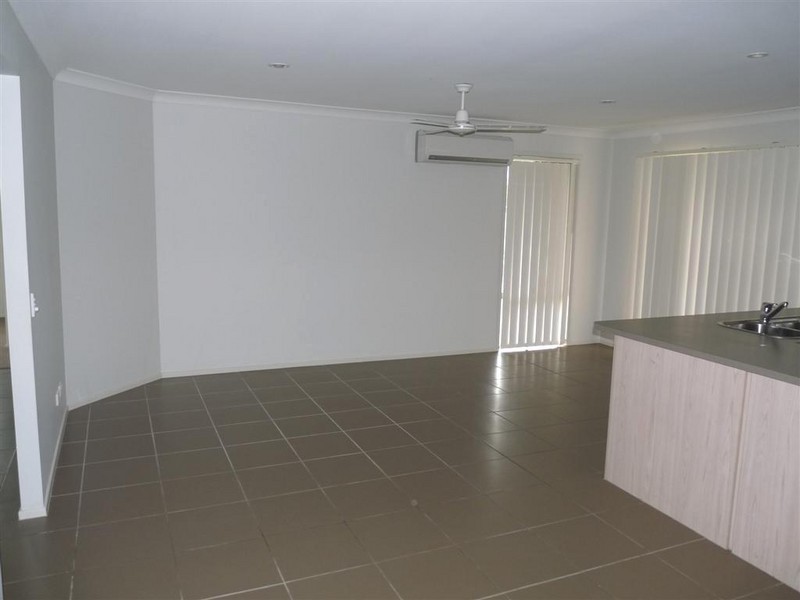 24 Aqua Crescent, Redland Bay QLD 4165