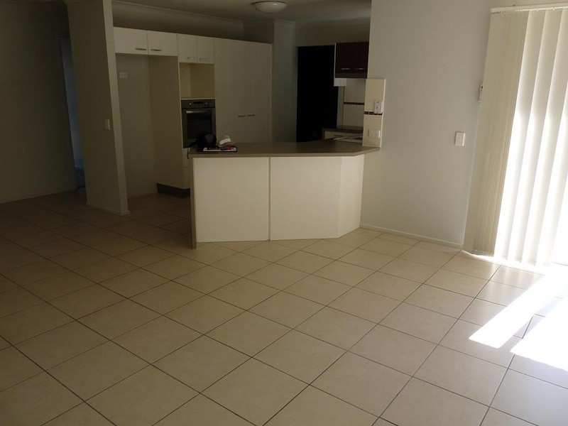 38  Azure Avenue, Redland Bay QLD 4165