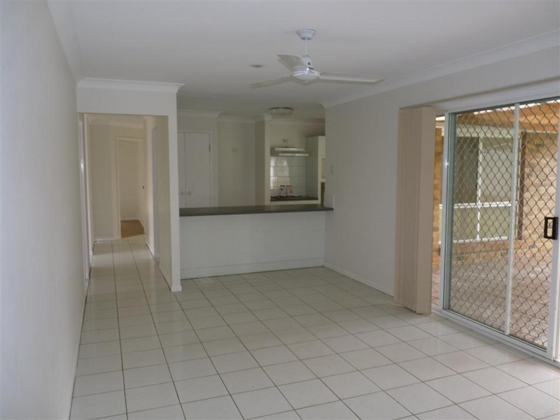 3 Warnick Court, Victoria Point QLD 4165