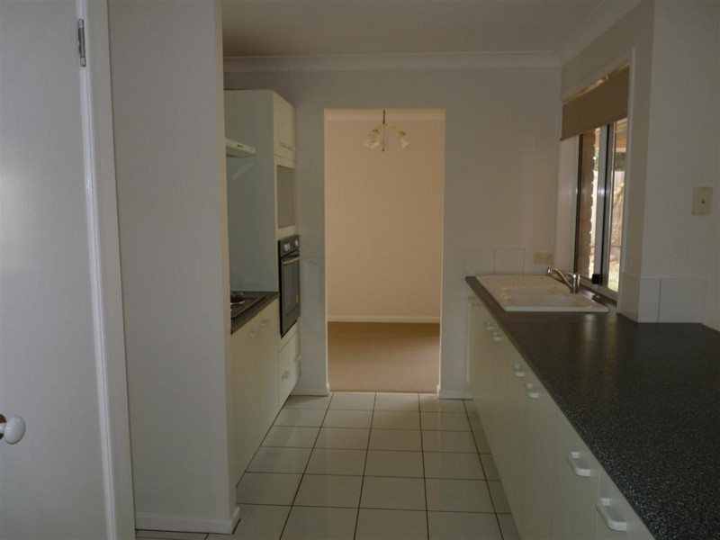 3 Warnick Court, Victoria Point QLD 4165