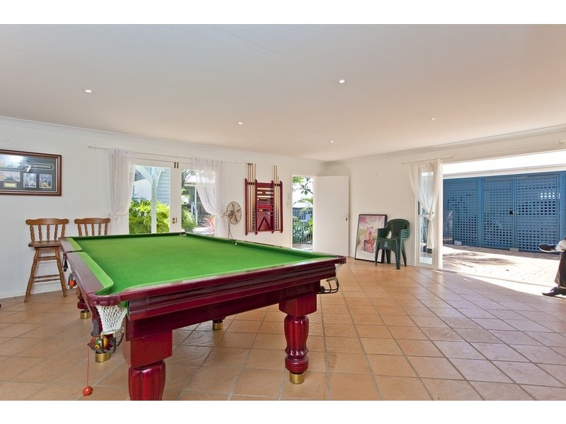 18 Colburn Ave, Victoria Point QLD 4165