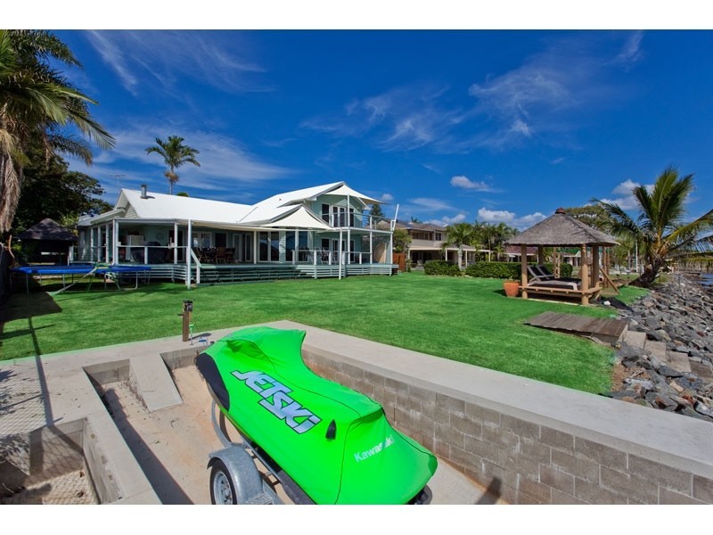 18 Colburn Ave, Victoria Point QLD 4165