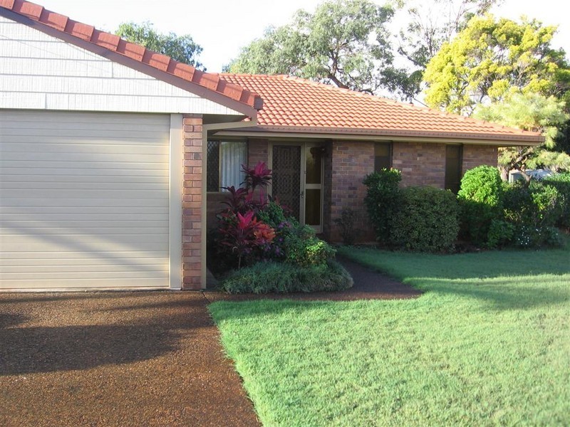 2 Vicki Place, Victoria Point QLD 4165