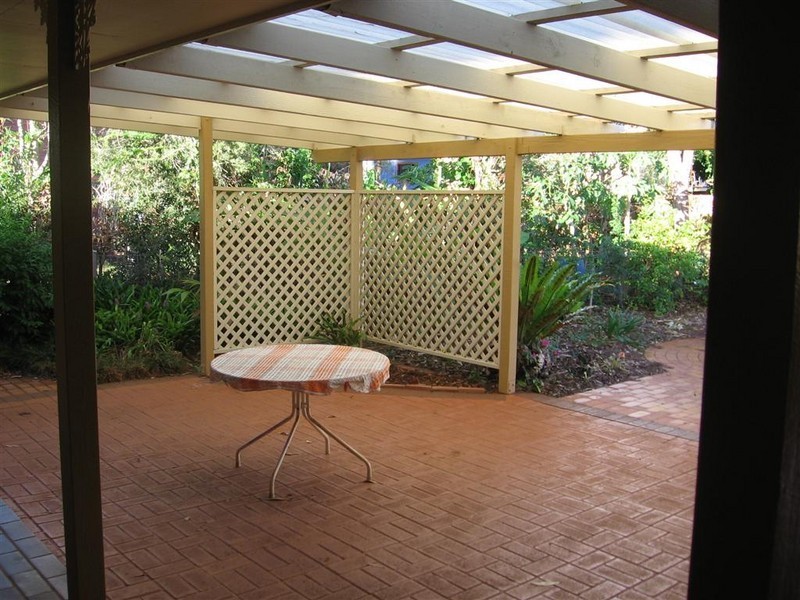 2 Vicki Place, Victoria Point QLD 4165