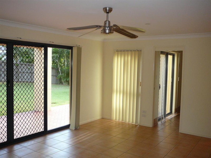 10 Seabrae Drive, Redland Bay QLD 4165