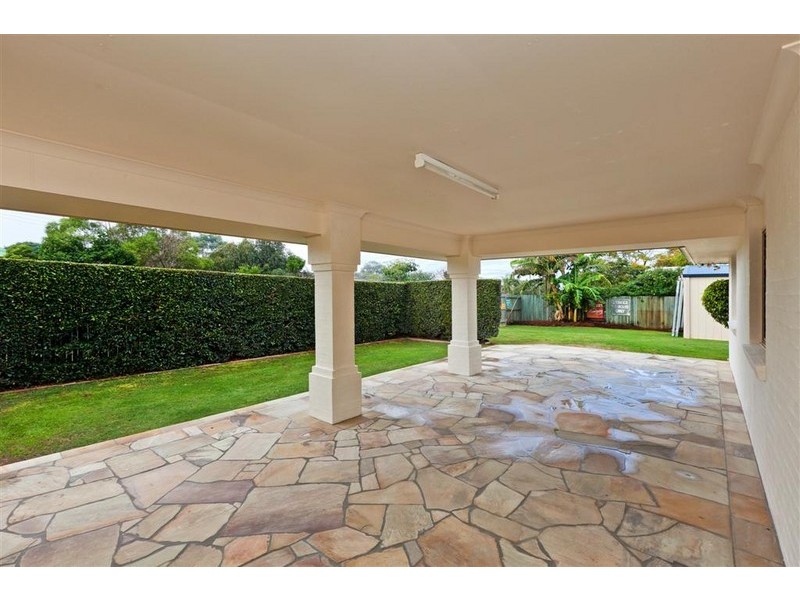 111 Colburn Ave, Victoria Point QLD 4165