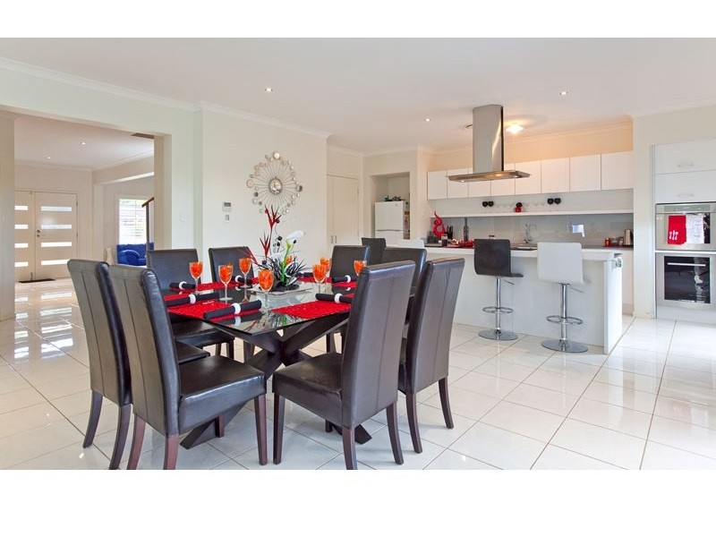 16 Hayman Street, Redland Bay QLD 4165