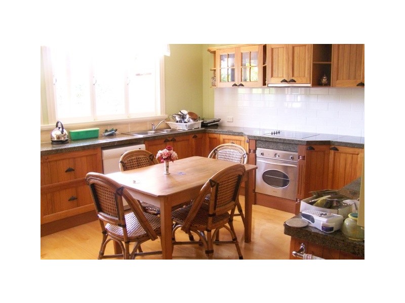 335 Bloomfield Street, Cleveland QLD 4163